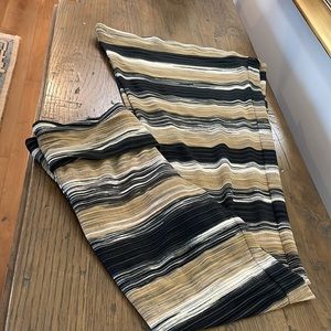 Free People 🌸 excellent condition flowing very attractive pants